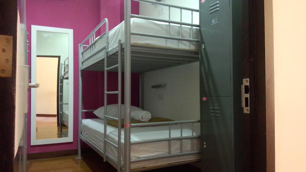 Cx Hostel Kuta Raya Room photo