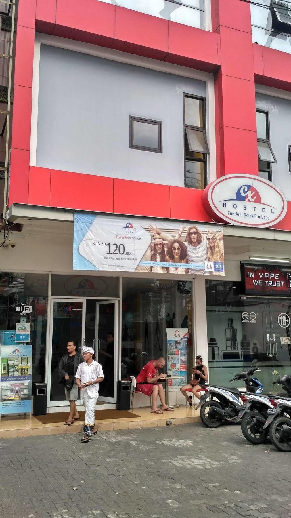 Cx Hostel Kuta Raya Exterior photo