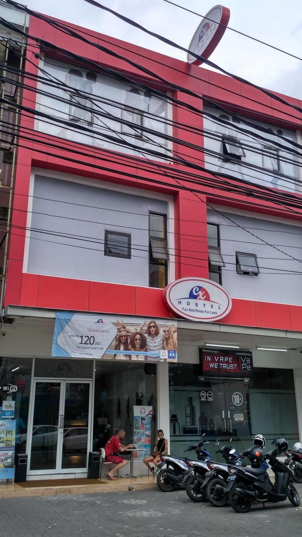 Cx Hostel Kuta Raya Exterior photo